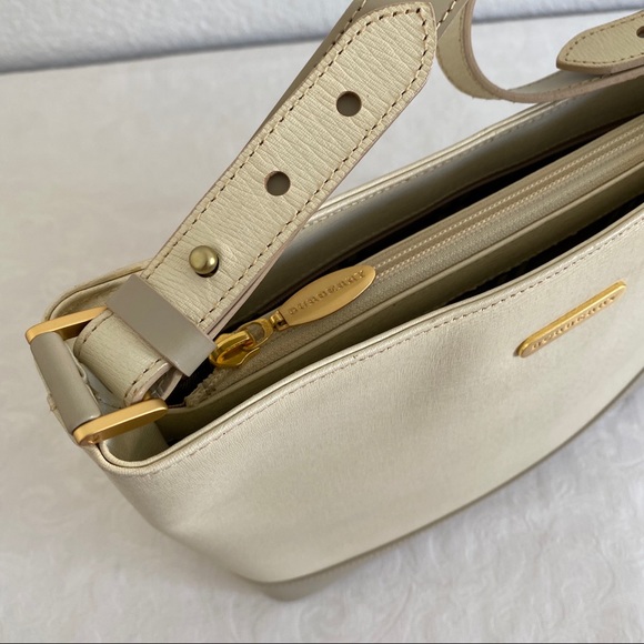 Burberry ivory structured leather hobo bag - Picture 9 of 13